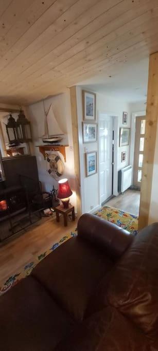 Captain Tom'S. A Cosy Wee House In Lochinver . לוכינבר מראה חיצוני תמונה